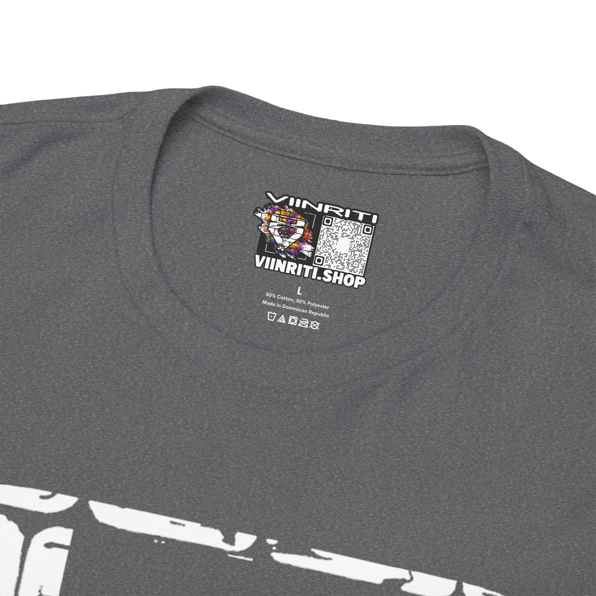 """"VIINRITI Snake Head Graphic Tee — Fierce Black Snake Illustration T-Shirt