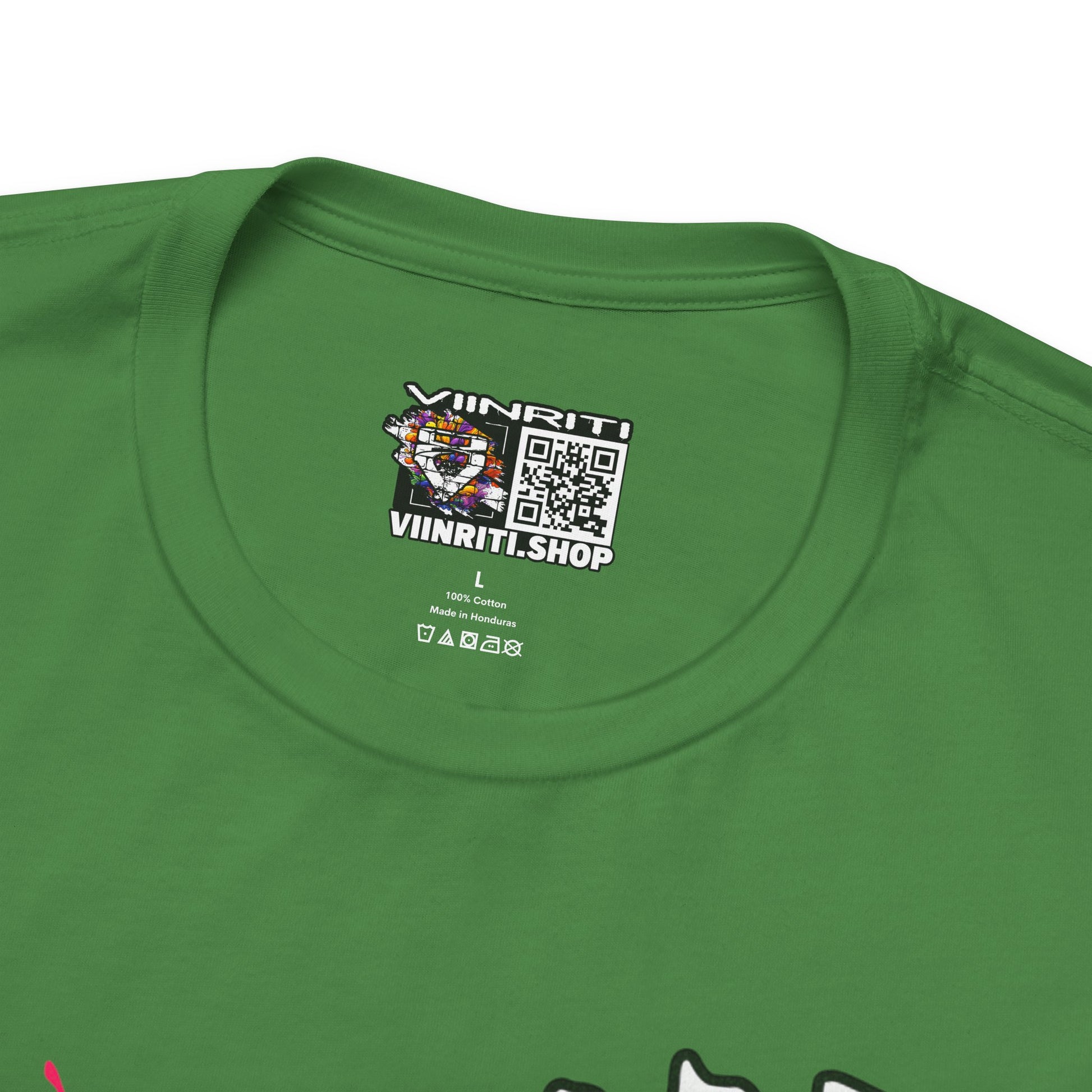 """"" VIINRITI  EXCLUSIVE Retro TV Robot Graphic Tee — "Vibe In Reset" Streetwear T-Shirt