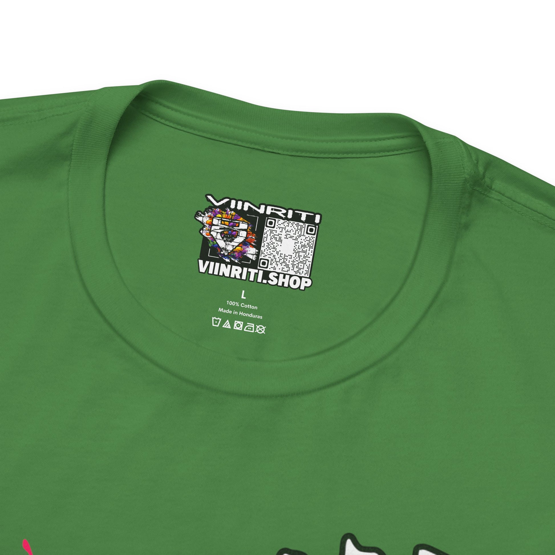 """"" VIINRITI  EXCLUSIVE Retro TV Robot Graphic Tee — "Vibe In Reset" Streetwear T-Shirt