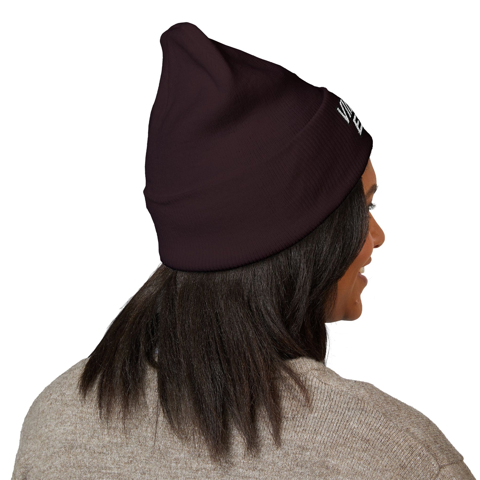 Embroidered 'Viinriti Est' Cuffed Beanie — Classic Knit Winter Hat