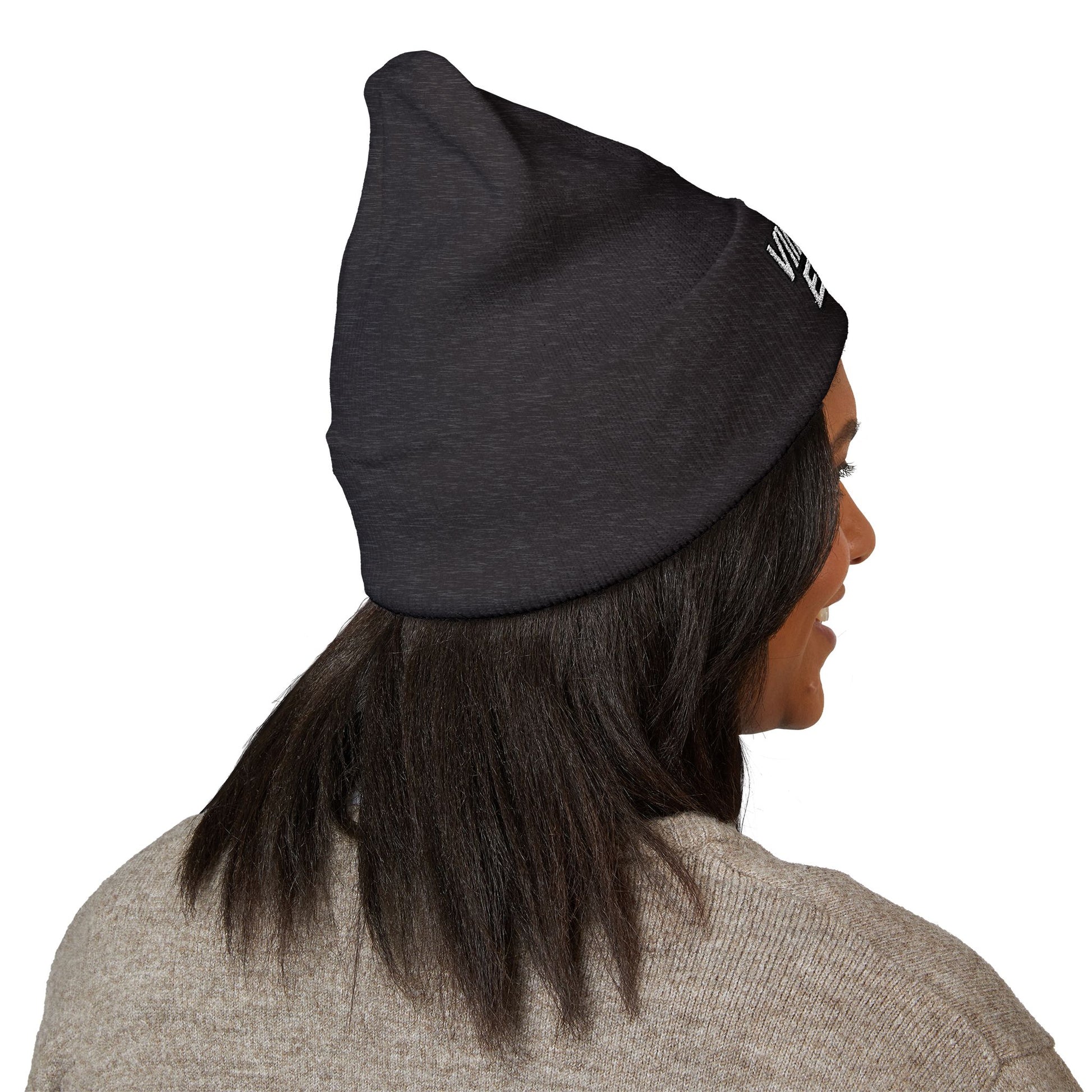 Embroidered 'Viinriti Est' Cuffed Beanie — Classic Knit Winter Hat